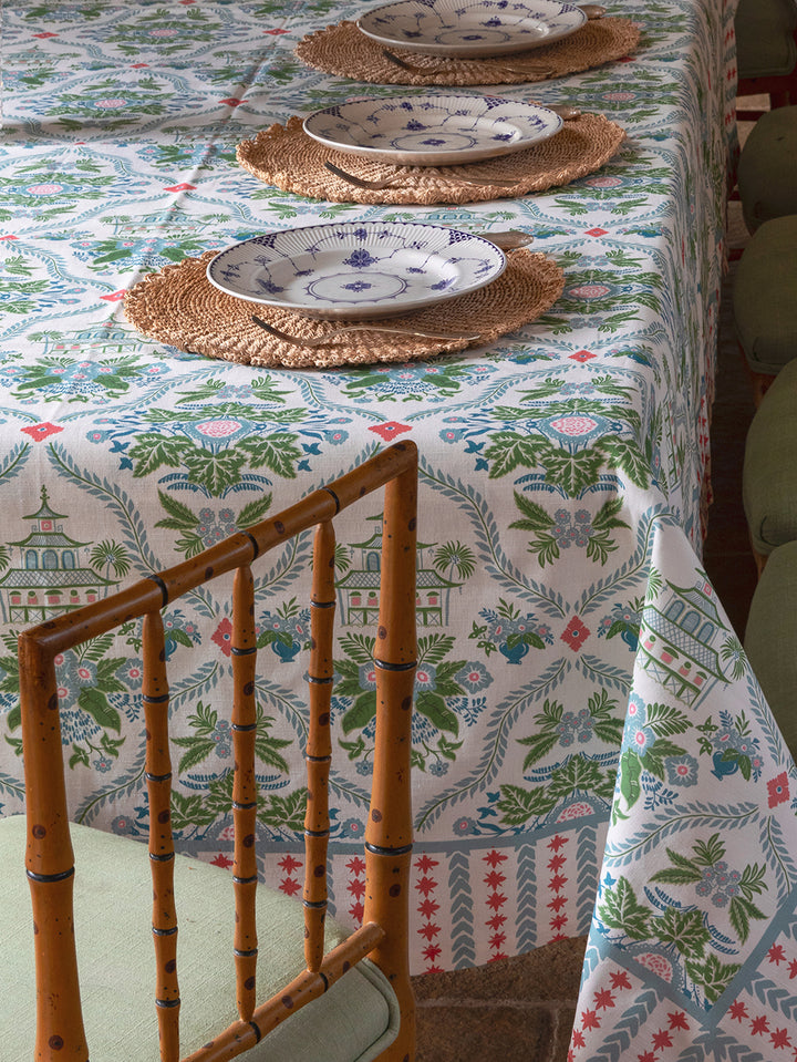 Alice tablecloth and napkins