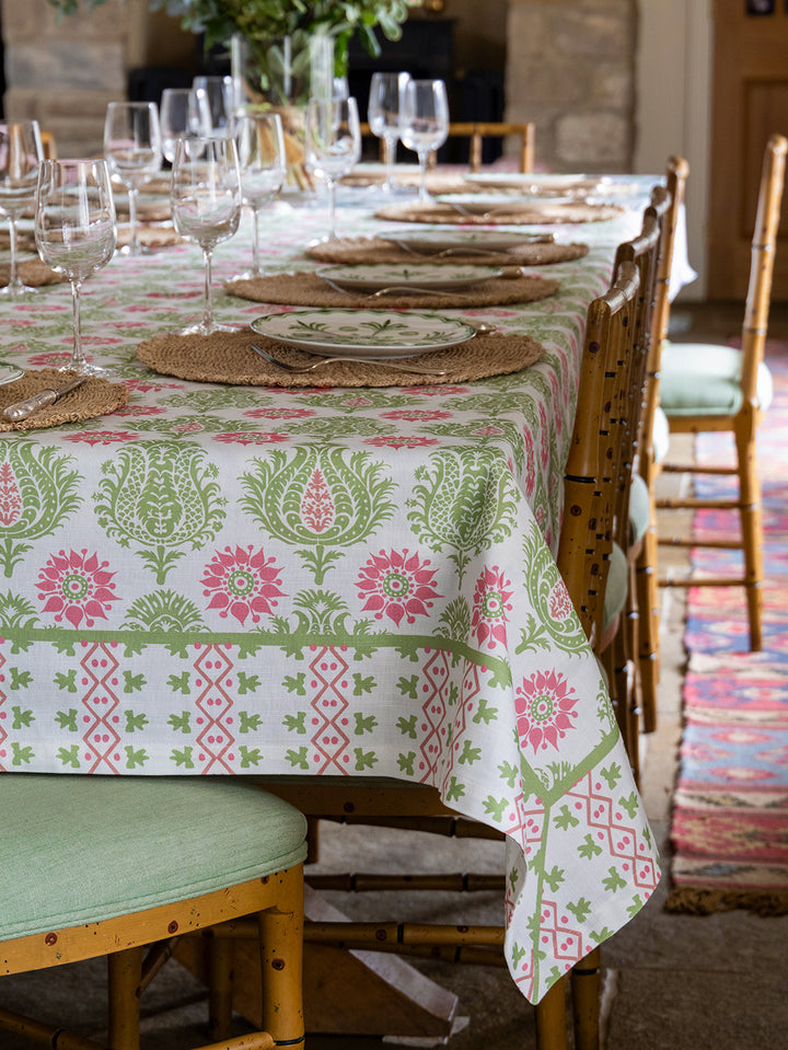 Sharanshar tablecloth and napkins